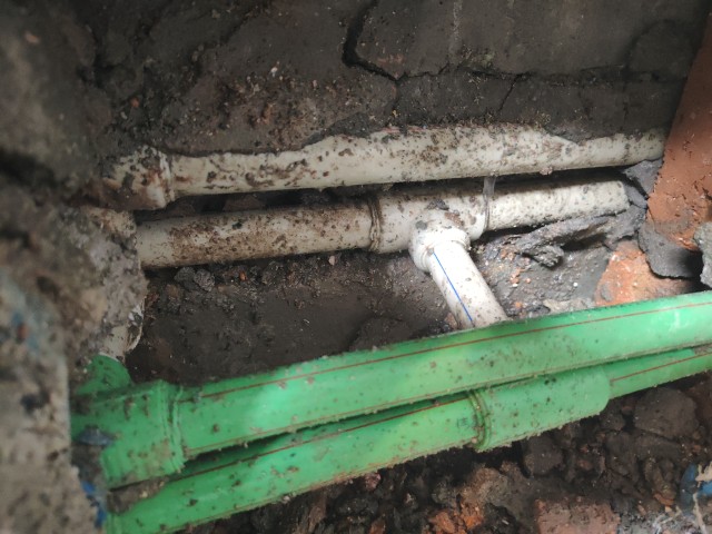 湘潭九华示范区消防水管漏水检测维修.客厅漏水检测维修